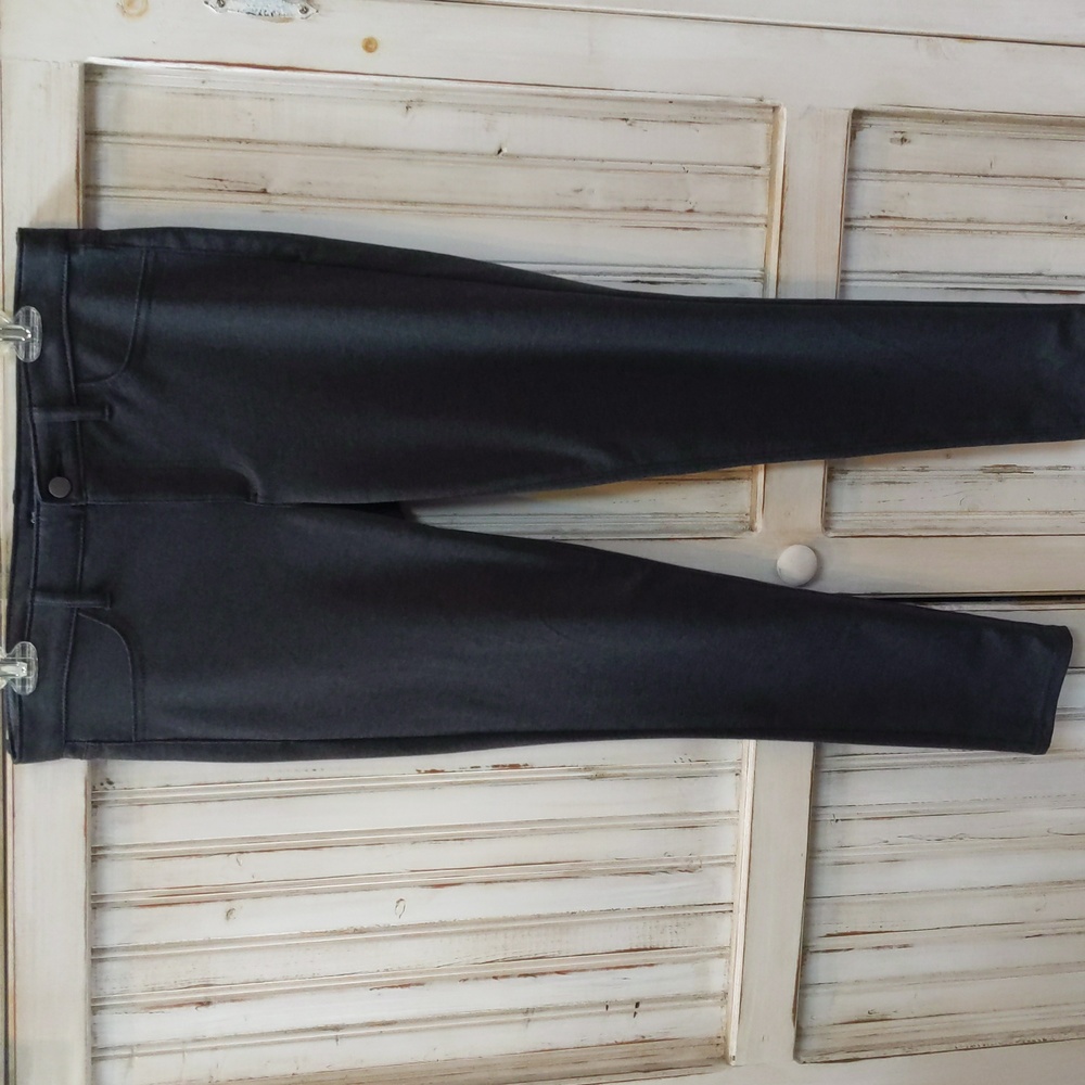 Gap, gray pant like leggings. Size 12